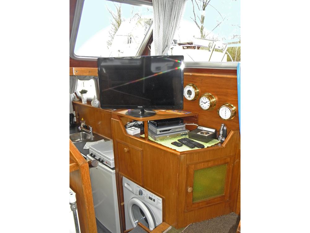 Wheelhouse, Accommodation